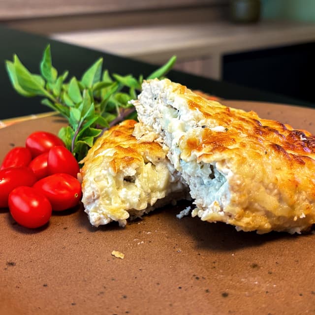 Calzone de Peito de Frango com Mozzarela de Búfala